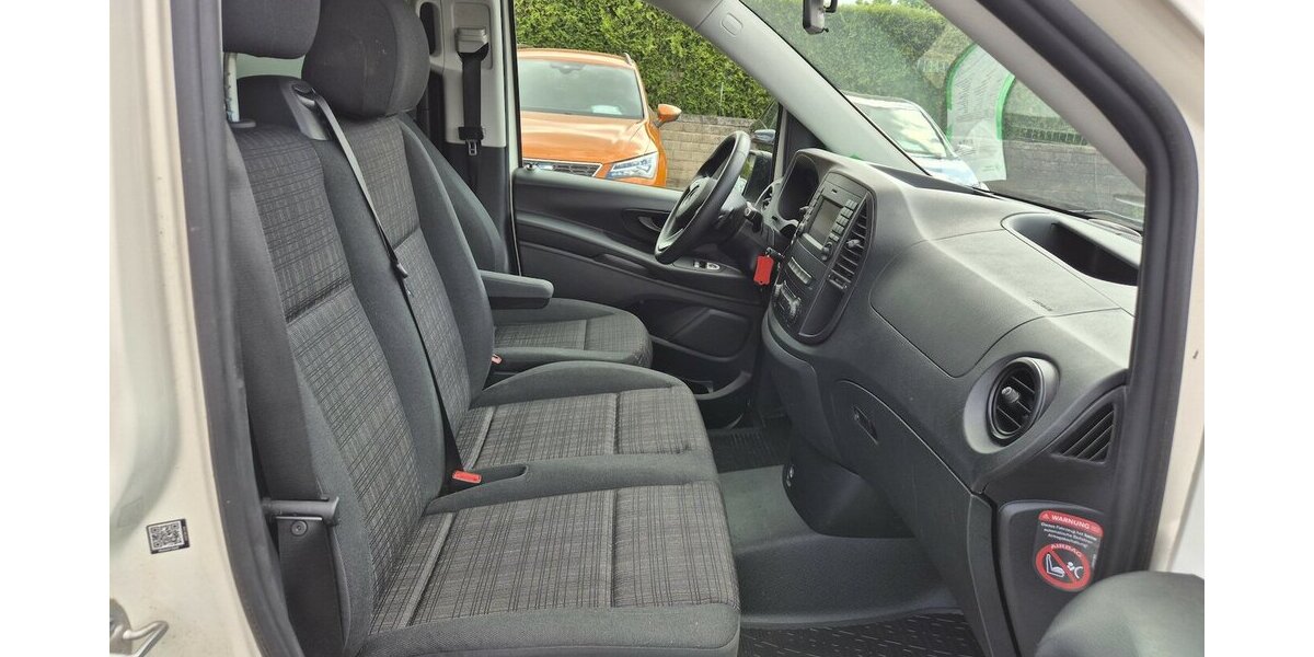 Mercedes-Benz Vito Tourer 114 CDI extralang Pro, 9 Sitzer, 2 Sch 37.038 km 27.890 &euro; Rodgau 63110