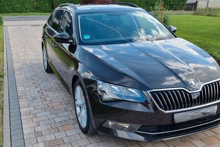 Skoda Superb 135.000 km 13.900 &euro; Gründau 63584