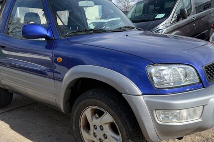 Toyota RAV 4 229.000 km 2.990 &euro; Mainaschaff 63814