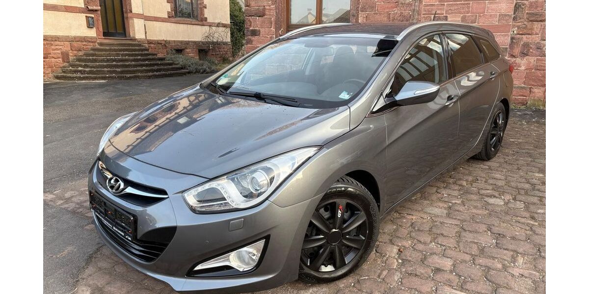 Hyundai i40 119.368 km 6.499 &euro; Freudenberg 97896