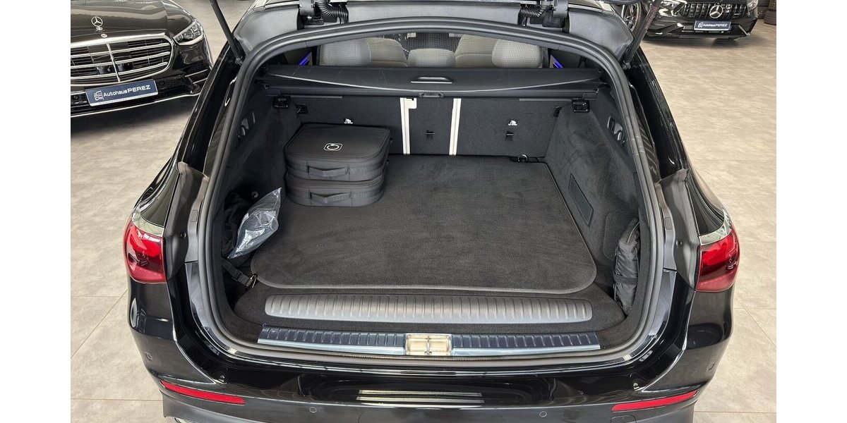 Mercedes-Benz E 300 T e EDITION AMG SUPERSCREEN-4D SOUND- AHK! 11.679 km 62.779 &euro; Groß-Umstadt 64823