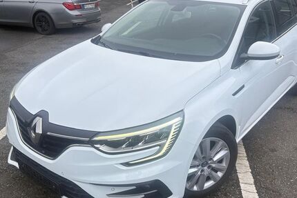 Renault Megane 148.493 km 9.800 &euro; Freudenberg 97896