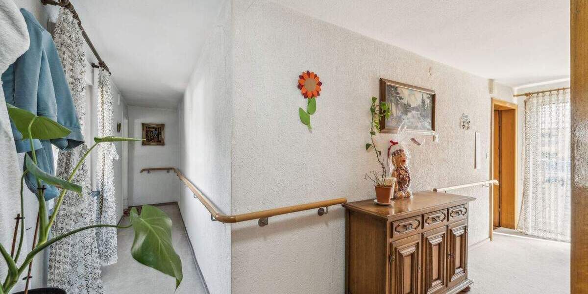 Mehrfamilienhaus, Wohnhaus Leidersbach Roßbach - 7 Zimmer, 213 m&sup2;, 329.000&euro; | Angebot:25675060