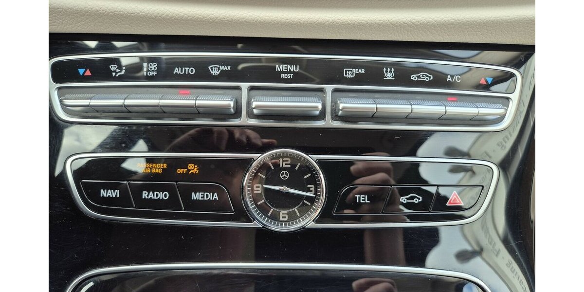 Mercedes-Benz E 200 T Standheizung 360°-Kamera LED,Nav 238.350 km 13.990 &euro; Rodgau 63110