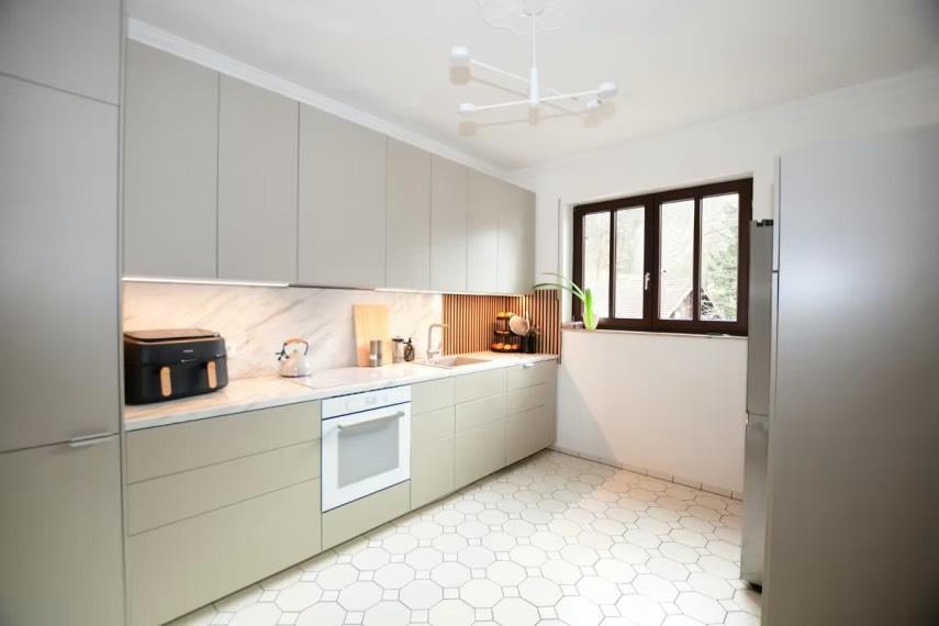 Einfamilienhaus Brensbach - 3 Zimmer, 210 m&sup2;, 1.800&euro; | Angebot:25581573