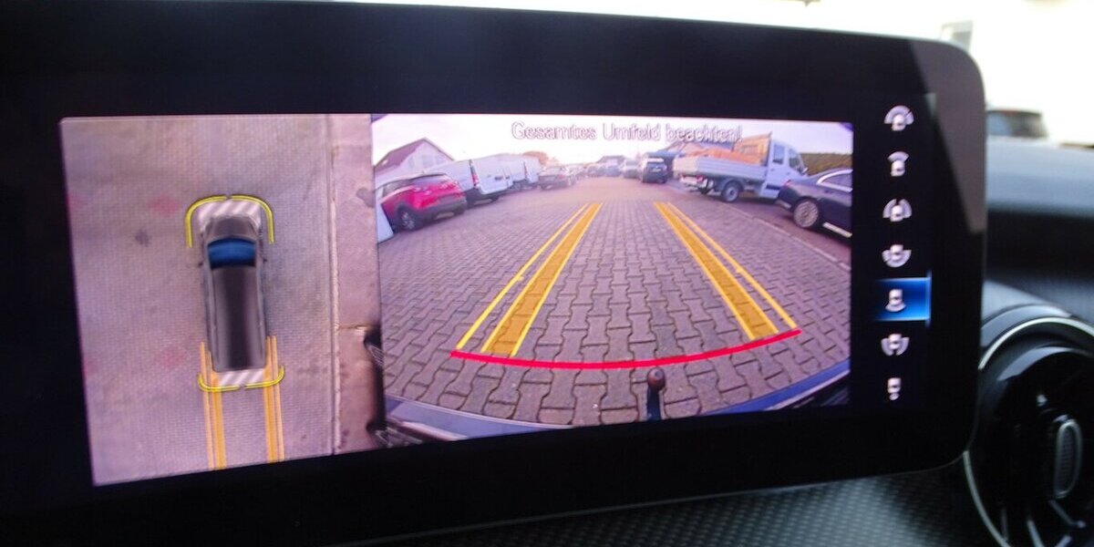 Mercedes-Benz V 300 d 4M lang AVANTGARDE EDITION AMG Line, Stand 61.360 km 56.990 &euro; Rodgau 63110