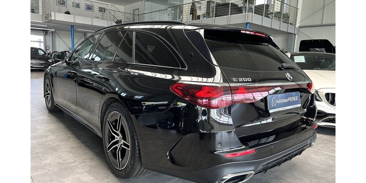 Mercedes-Benz E 200 T AMG DISTRONIC-NIGHT-AHK-LENKRADHEIZUNG! 39.999 km 43.499 &euro; Groß-Umstadt 64823