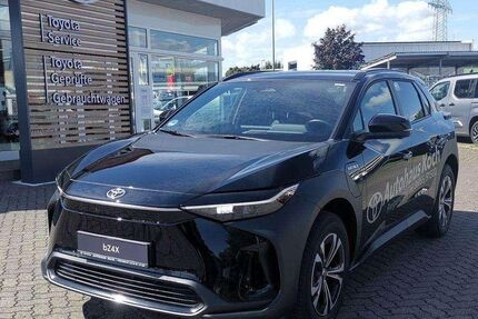 Toyota bZ4X 3.800 km 34.980 &euro; Freigericht 63579