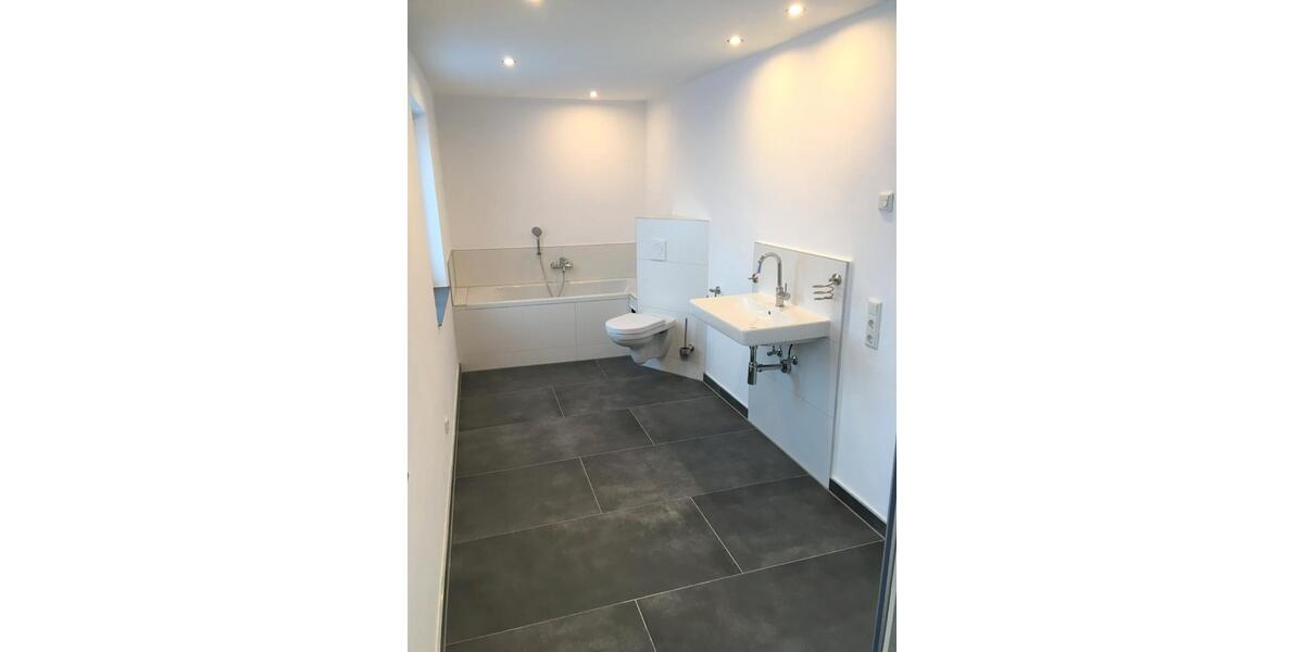 Einfamilienhaus Gründau - 5 Zimmer, 124 m&sup2;, 1.100&euro; | Angebot:26493857