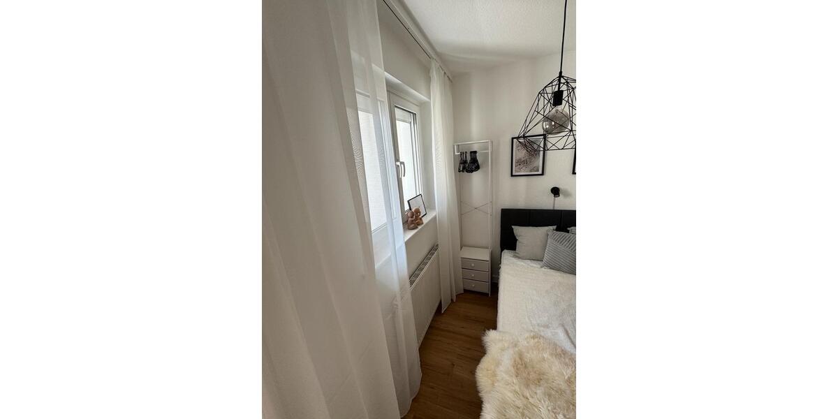 Etagenwohnung Maintal - 1.5 Zimmer, 38 m&sup2;, 1.250&euro; | Angebot:26007443
