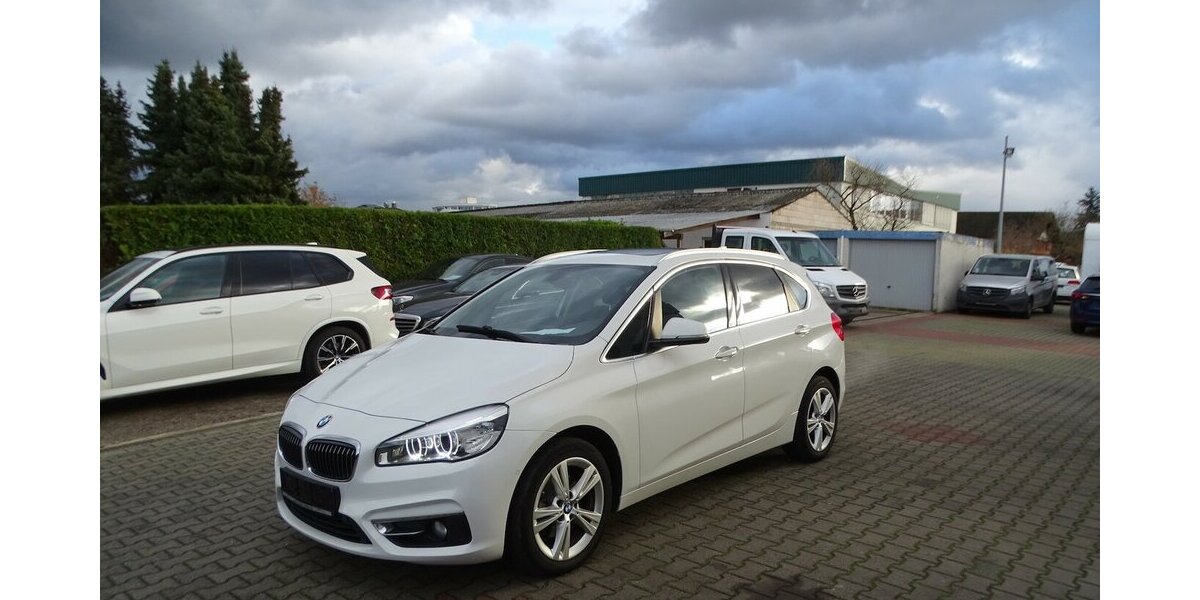BMW 218 Active Tourer d Panoramadach, Leder, LED Schei 114.982 km 14.990 &euro; Rodgau 63110