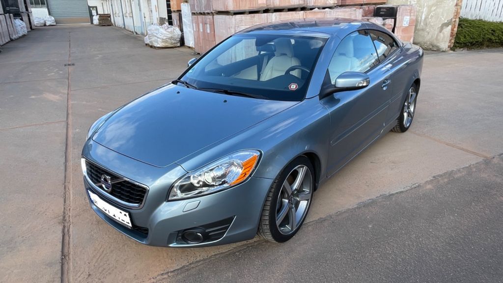 Volvo C70 64.500 km 19.850 &euro; Hainburg 63512
