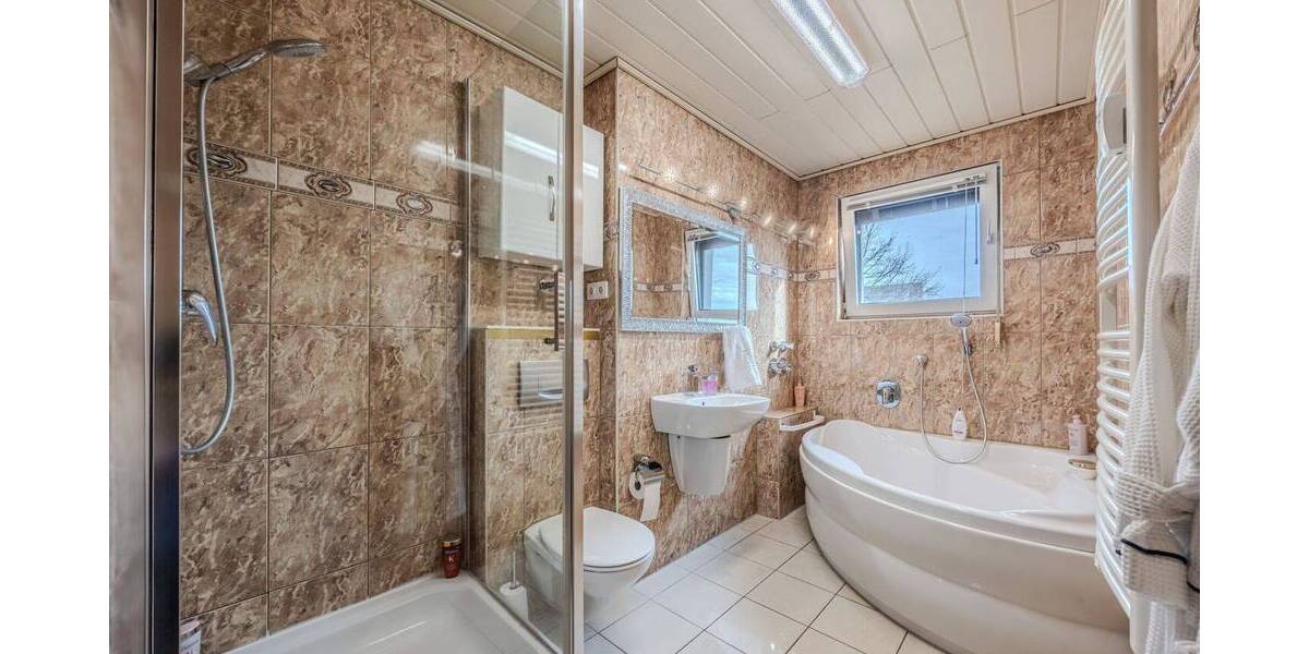 Etagenwohnung Aschaffenburg Schweinheim - 4 Zimmer, 116 m&sup2;, 389.500&euro; | Angebot:26617181