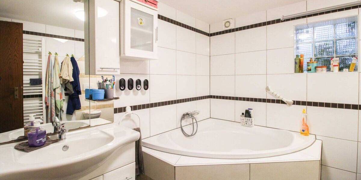 Einfamilienhaus Groß-Umstadt Klein-Umstadt - 8 Zimmer, 180 m&sup2;, 279.000&euro; | Angebot:26204619