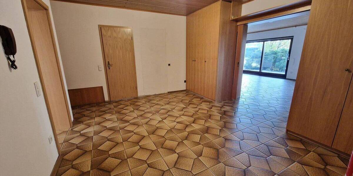 Mehrfamilienhaus, Wohnhaus Großkrotzenburg - 8 Zimmer, 288 m&sup2;, 699.000&euro; | Angebot:26092205