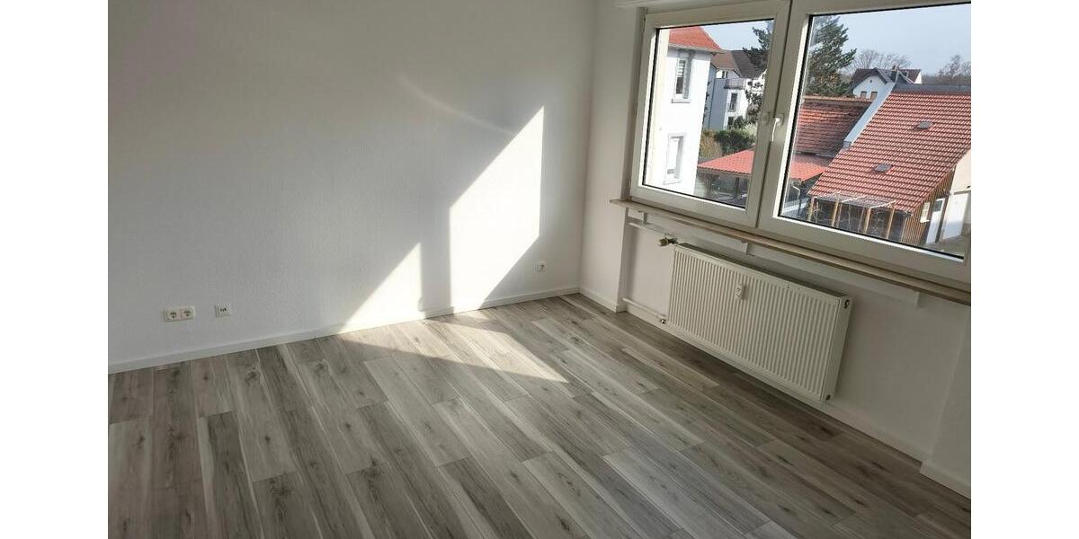 Etagenwohnung Langenselbold - 4 Zimmer, 108 m&sup2;, 870&euro; | Angebot:25431406