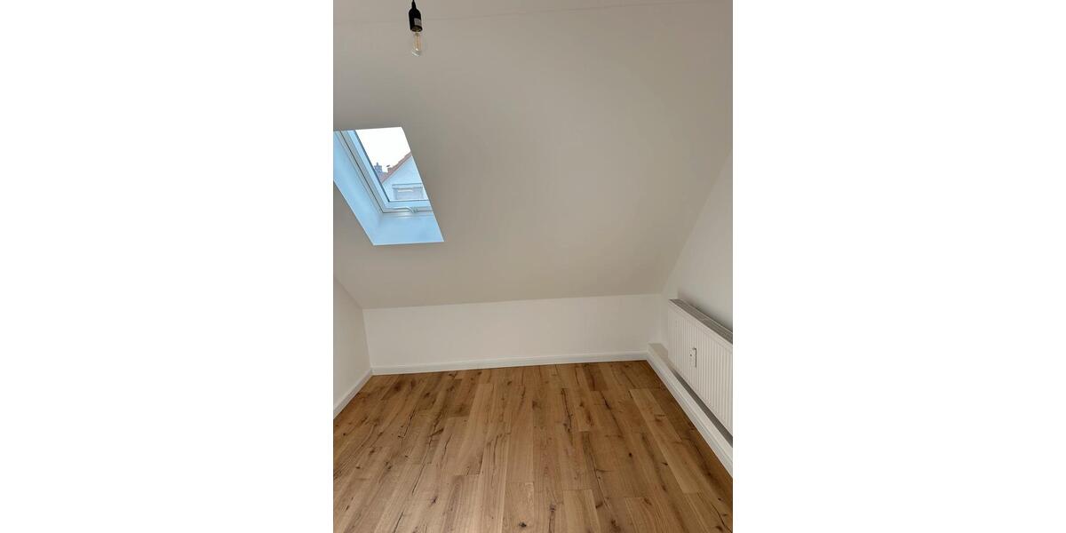Dachgeschoßwohnung Linsengericht - 3 Zimmer, 75 m&sup2;, 900&euro; | Angebot:25833011