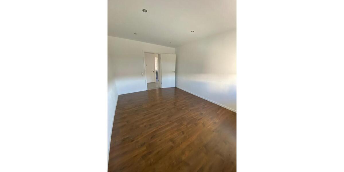 Erdgeschoßwohnung Klingenberg am Main - 3.5 Zimmer, 119 m&sup2;, 1.220&euro; | Angebot:25642031