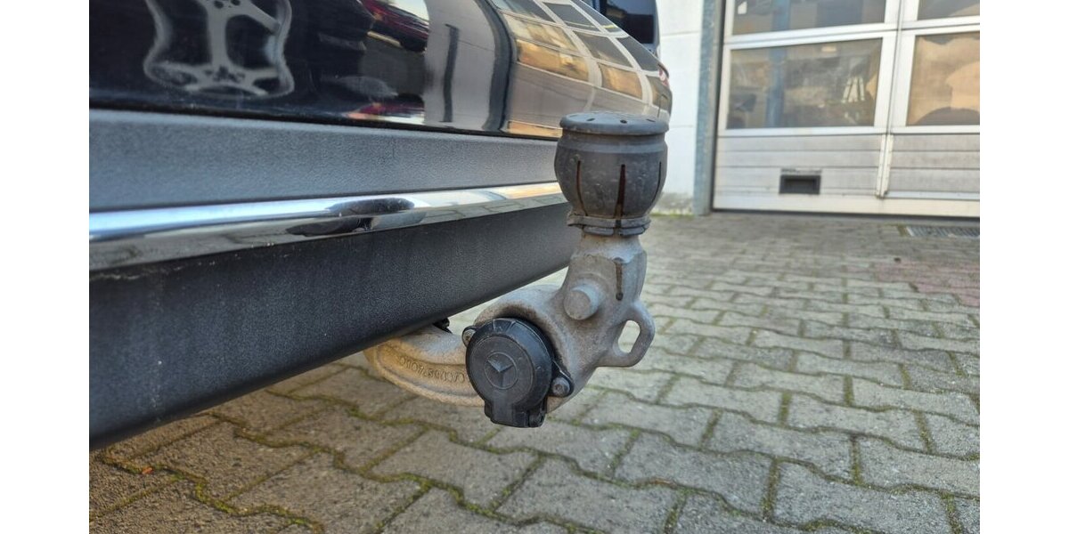 Mercedes-Benz E 400 d T 4M Standheizung, Rückfahrkamera, AHK, Co 200.000 km 19.490 &euro; Rodgau 63110