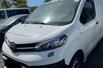 Toyota Proace (Verso) 210.000 km 8.450 &euro; Dieburg 64807