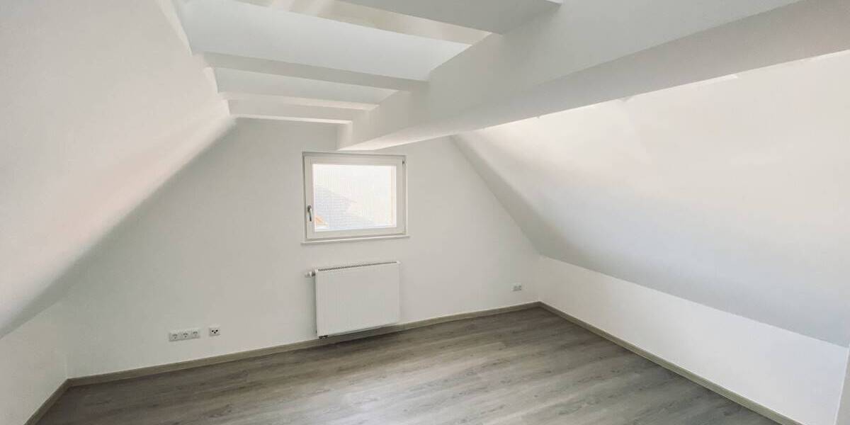 Einfamilienhaus Gründau / Niedergründau Niedergründau - 5 Zimmer, 100 m&sup2;, 1.100&euro; | Angebot:26105543