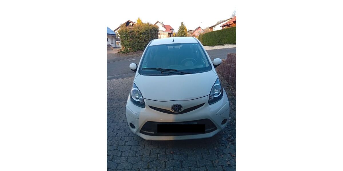Toyota Aygo (X) 70.000 km 5.250 &euro; Mömbris 63776