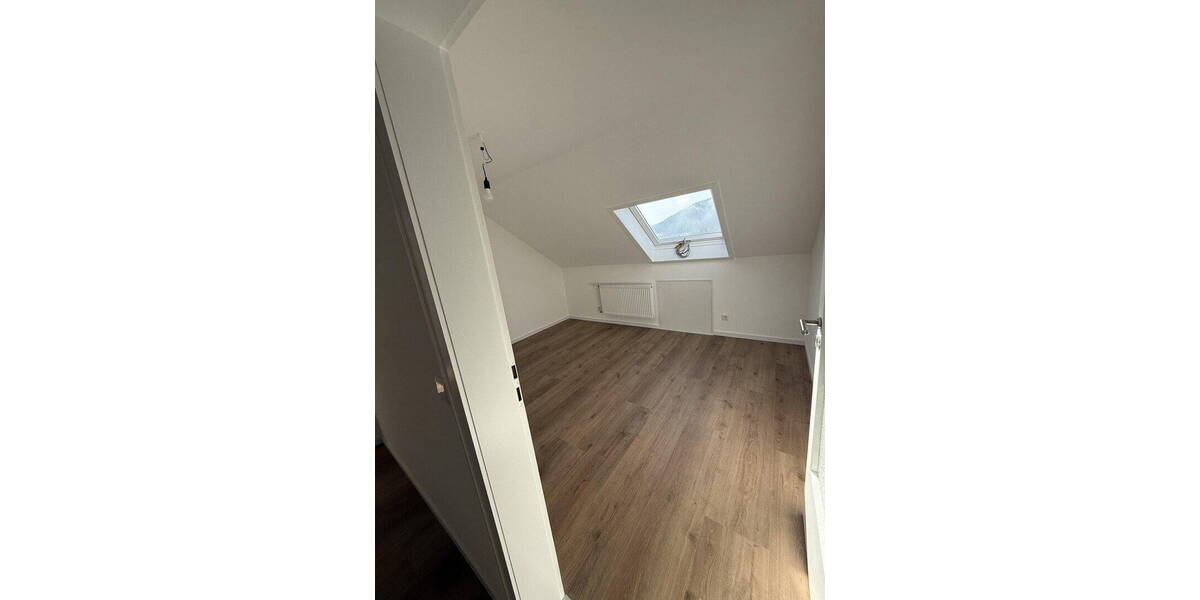 Etagenwohnung Laudenbach - 3 Zimmer, 77 m&sup2;, 800&euro; | Angebot:26306295