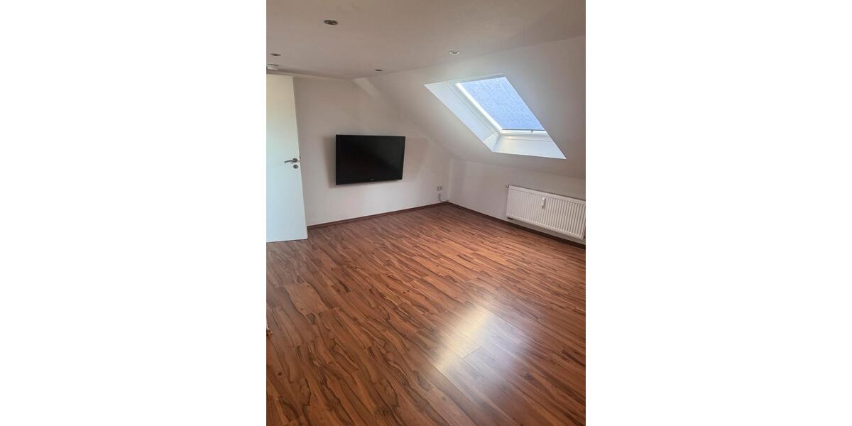 Dachgeschoßwohnung Karlstein am Main - 3 Zimmer, 65 m&sup2;, 850&euro; | Angebot:25364501