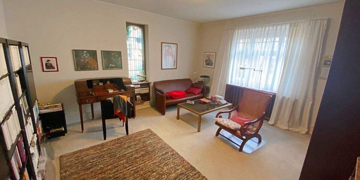 Mehrfamilienhaus, Wohnhaus Hainburg Hainstadt - 9 Zimmer, 320 m&sup2;, 330.000&euro; | Angebot:26027681