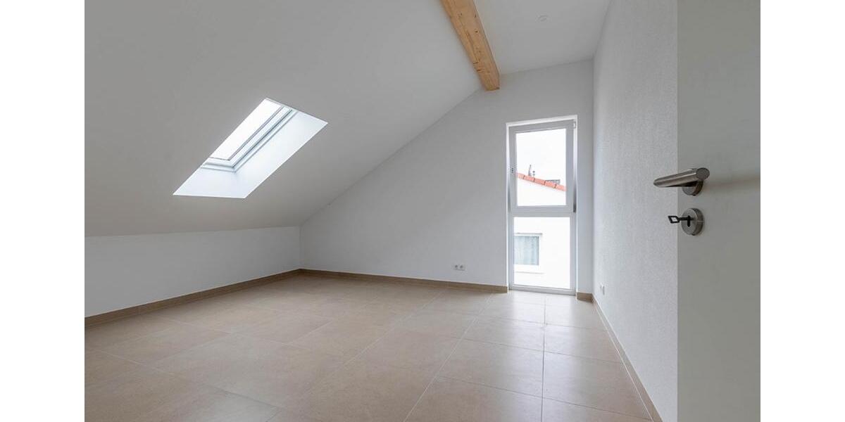 Dachgeschoßwohnung Groß-Umstadt Umstadt - 4 Zimmer, 87 m&sup2;, 1.140&euro; | Angebot:26677535