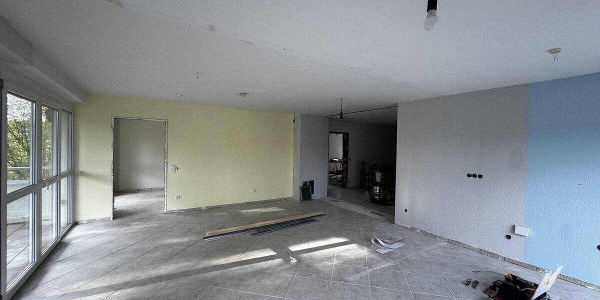 Etagenwohnung Bruchköbel - 5 Zimmer, 160 m&sup2;, 2.240&euro; | Angebot:26171208