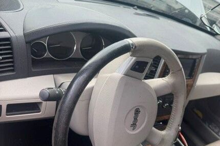 Jeep Grand Cherokee 220.500 km 4.400 &euro; Aschaffenburg 63741