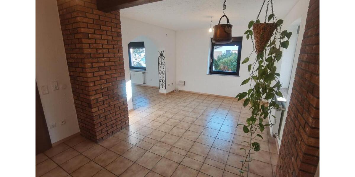Etagenwohnung Johannesberg - 3 Zimmer, 84 m&sup2;, 740&euro; | Angebot:26083673