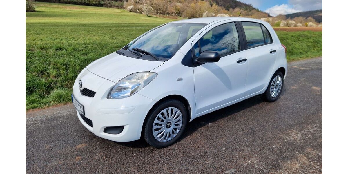 Toyota Yaris 165.403 km 2.999 &euro; Faulbach 97906