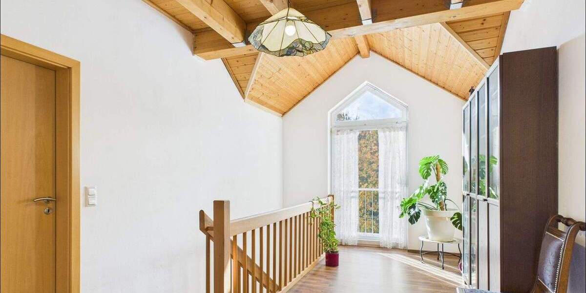 Einfamilienhaus Kahl am Main - 7 Zimmer, 220 m&sup2;, 898.000&euro; | Angebot:25705911