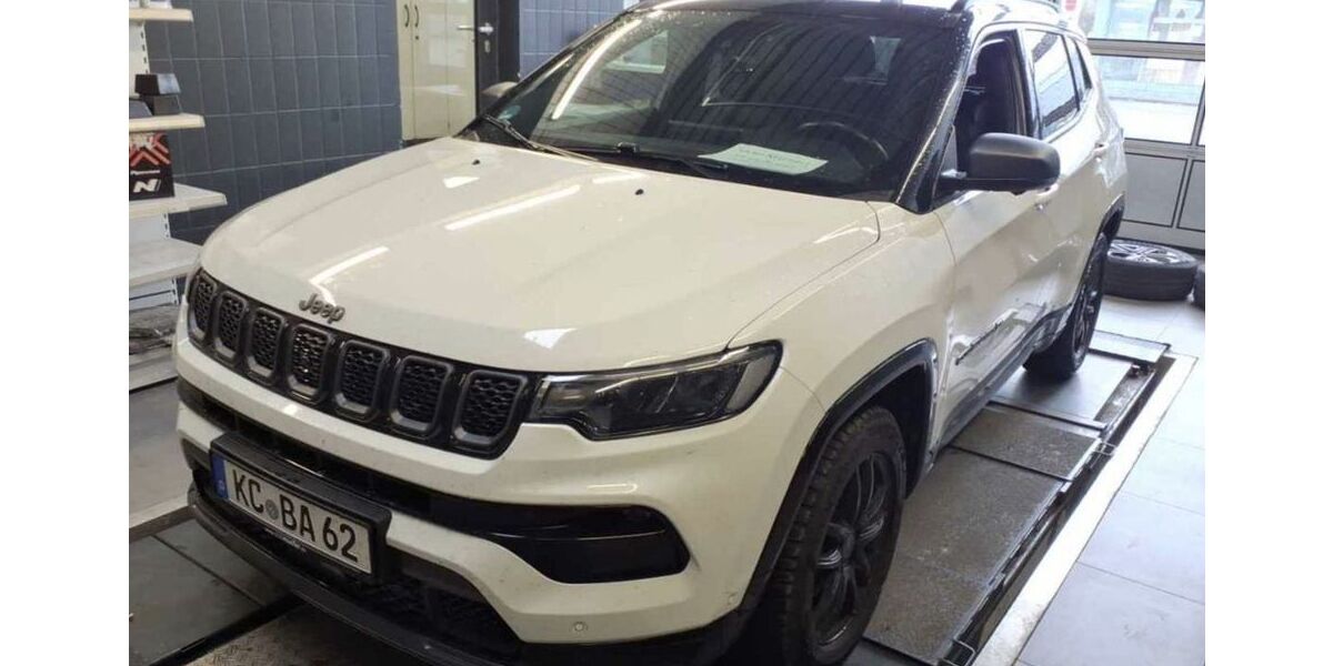 Jeep Compass 62.153 km 18.990 &euro; Rodgau 63110