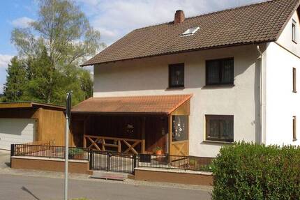 Haus Freudenberg Rauenberg - 8 Zimmer, 240 m&sup2;, 250.000&euro; | Angebot:26608717