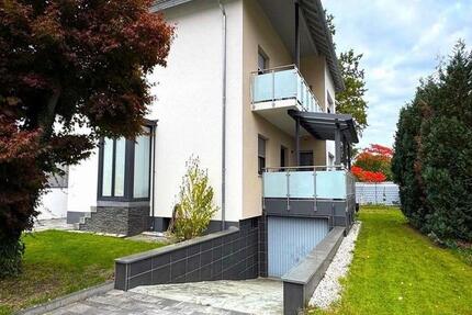 Haus Obertshausen - 9 Zimmer, 220 m&sup2;, 750.000&euro; | Angebot:27110527