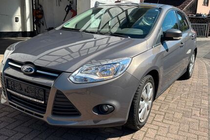 Ford Focus 100.000 km 4.500 &euro; Leidersbach/Volkersbrunn 63849