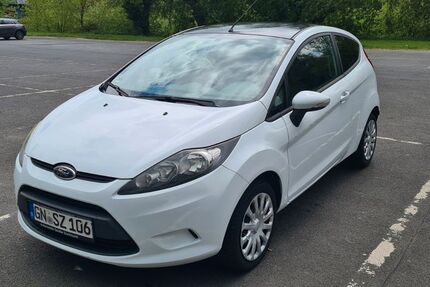 Ford Fiesta 192.000 km 2.400 &euro; Gelnhausen 63571