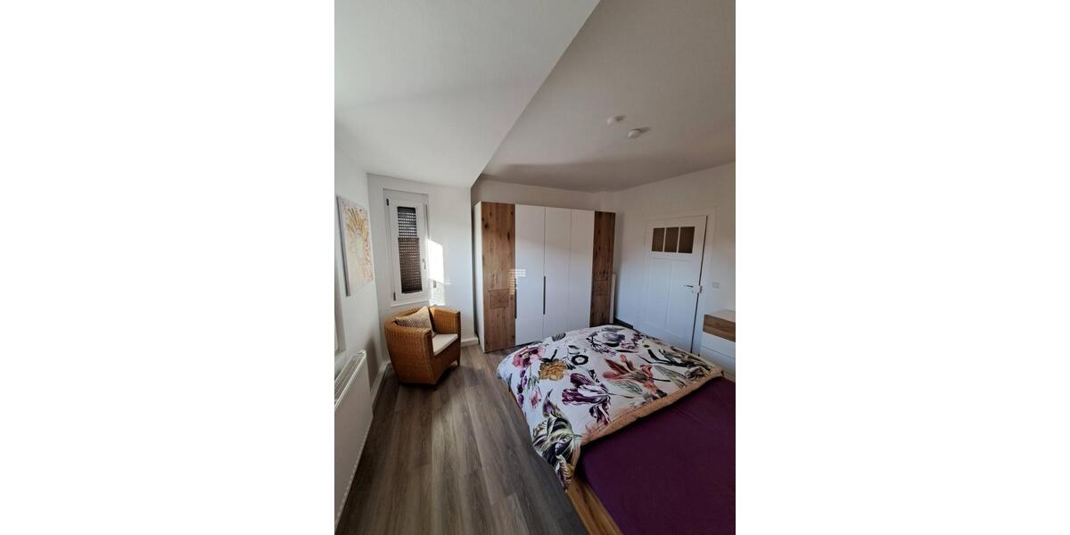 Etagenwohnung Obernburg am Main - 4 Zimmer, 152 m&sup2;, 1.300&euro; | Angebot:25217097