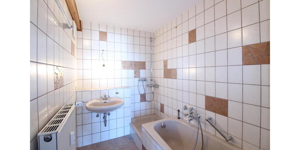 Dachgeschoßwohnung Rödermark - 2 Zimmer, 70 m&sup2;, 189.000&euro; | Angebot:26324006