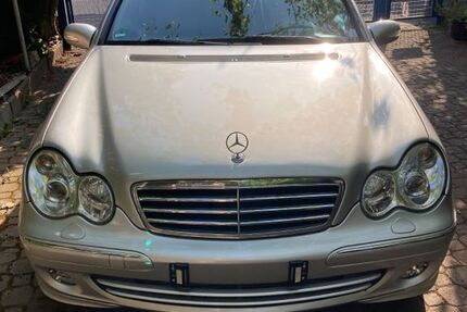Mercedes-Benz 230 249.000 km 3.200 &euro; Großostheim 63762