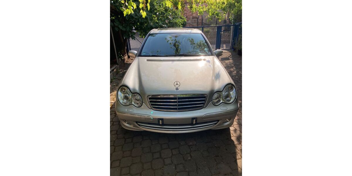 Mercedes-Benz 230 249.000 km 3.200 &euro; Großostheim 63762