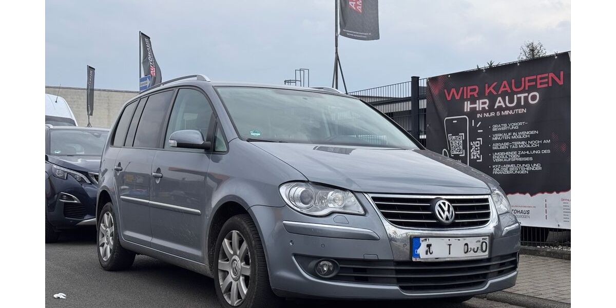 VW Touran 223.927 km 3.290 &euro; Maintal 63477