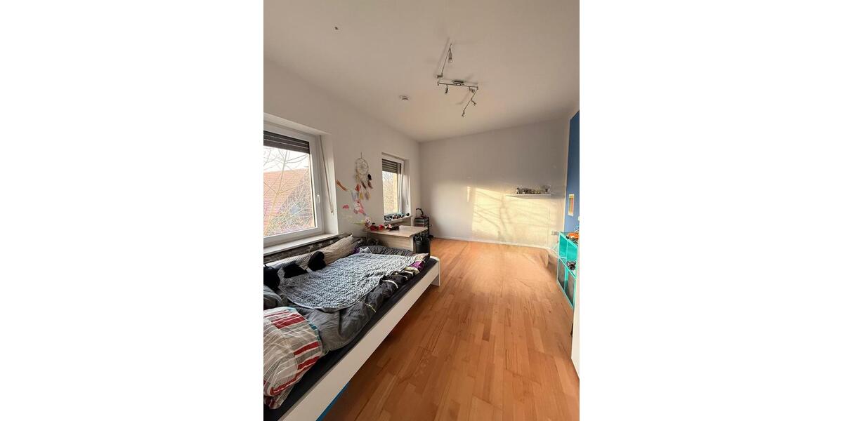 Etagenwohnung Hösbach - 4 Zimmer, 135 m&sup2;, 330.000&euro; | Angebot:25793999