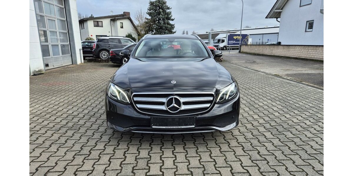 Mercedes-Benz E 200 T Standheizung 360°-Kamera LED,Nav 238.350 km 13.990 &euro; Rodgau 63110