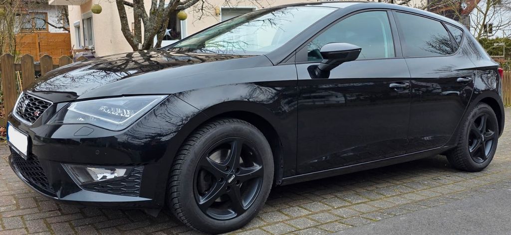 Seat Leon 87.900 km 11.990 &euro; Partenstein 97846