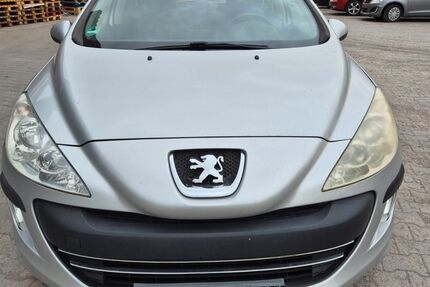 Peugeot 308 154.123 km 2.150 &euro; Dietzenbach 63128