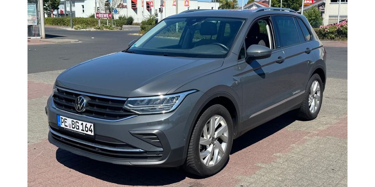 VW Tiguan 69.000 km 22.800 &euro; Niedernberg 63843